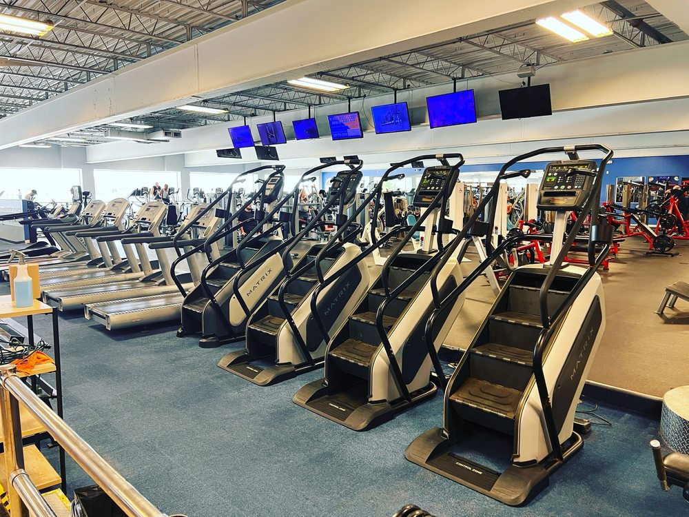 Slide of Team Armored Roofing