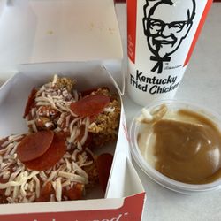 KFC - Chizza Combo