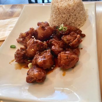 Mint Thai Kitchen - Pad Gai Too - House Special Crispy Chicken on lunch menu - Thai Near Me - Houston, Texas