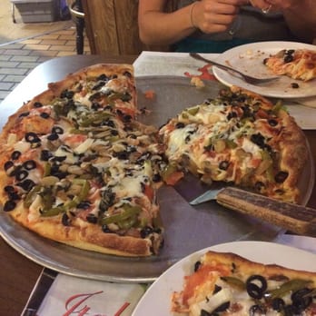 Ruffolo's Pizza - Veggie pan pizza - Pizza Near Me - Pleasant Prairie, Wisconsin