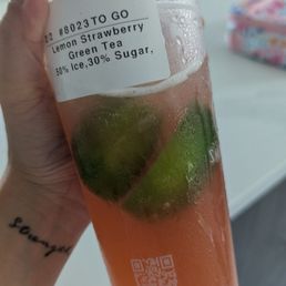 Ordered a Lemon Strawberry Green tea but got a Lime Strawberry Green Tea. It's not the same. The taste was off. Ordered a Lemon Strawberry Green tea but got a Lime Strawberry Green Tea. It's not the same. The taste was off.