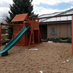 Ultimate Playsets - Magellan 5 with monkey bars