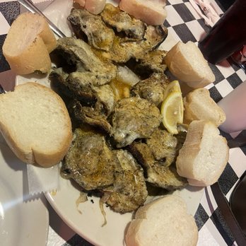 Acme Oyster House - Chargrilled Oysters - Cajun/Creole Near Me - Baton Rouge, Louisiana