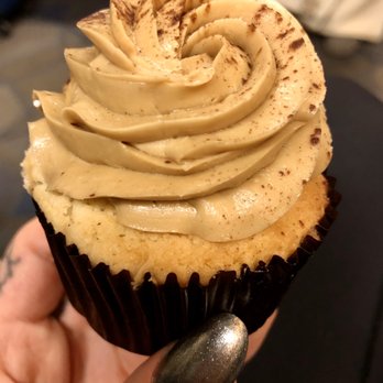 Vanilla Bake Shop - Vanilla Latte Cupcake - Bakeries Near Me - Los Angeles, California Vanilla Bake Shop - Vanilla Latte Cupcake - Bakeries Near Me - Los Angeles, California
