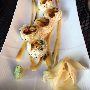 Sushi Roku - Lobster roll - Sushi Bars Near Me - Pasadena, California Sushi Roku - Lobster roll - Sushi Bars Near Me - Pasadena, California