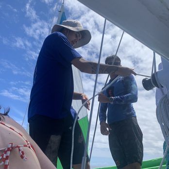 Kamanu charters - Putting up the sails - Boat Charters Near Me - Kailua Kona, Hawaii Kamanu charters - Putting up the sails - Boat Charters Near Me - Kailua Kona, Hawaii