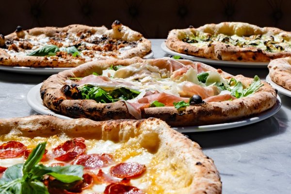 La Pizza & La Pasta by null