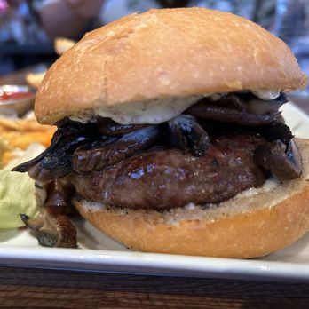 Grace's Table - 8/18/24 House Ground Kobe Burger - New American Near Me - Napa, California