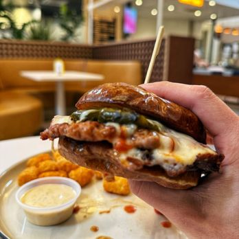 The Magic Food Bus - Messy Italian - Burgers Near Me - Louisville, Colorado