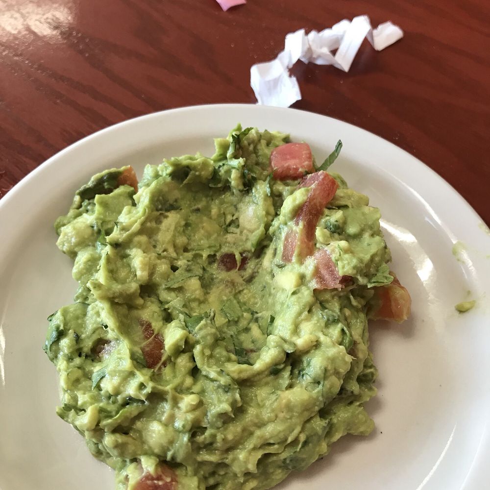 Sample of guacamole... really fresh! Sample of guacamole... really fresh!