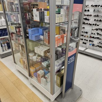 Marshalls - Makeup locked up - Department Stores Near Me - Los Angeles, California