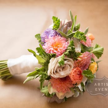 Revel Decor - Bride bouquet - Party & Event Planning Near Me - Chicago, Illinois