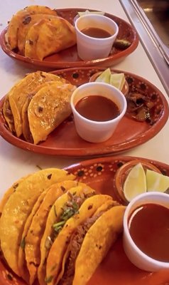 CH Y La Birria by null