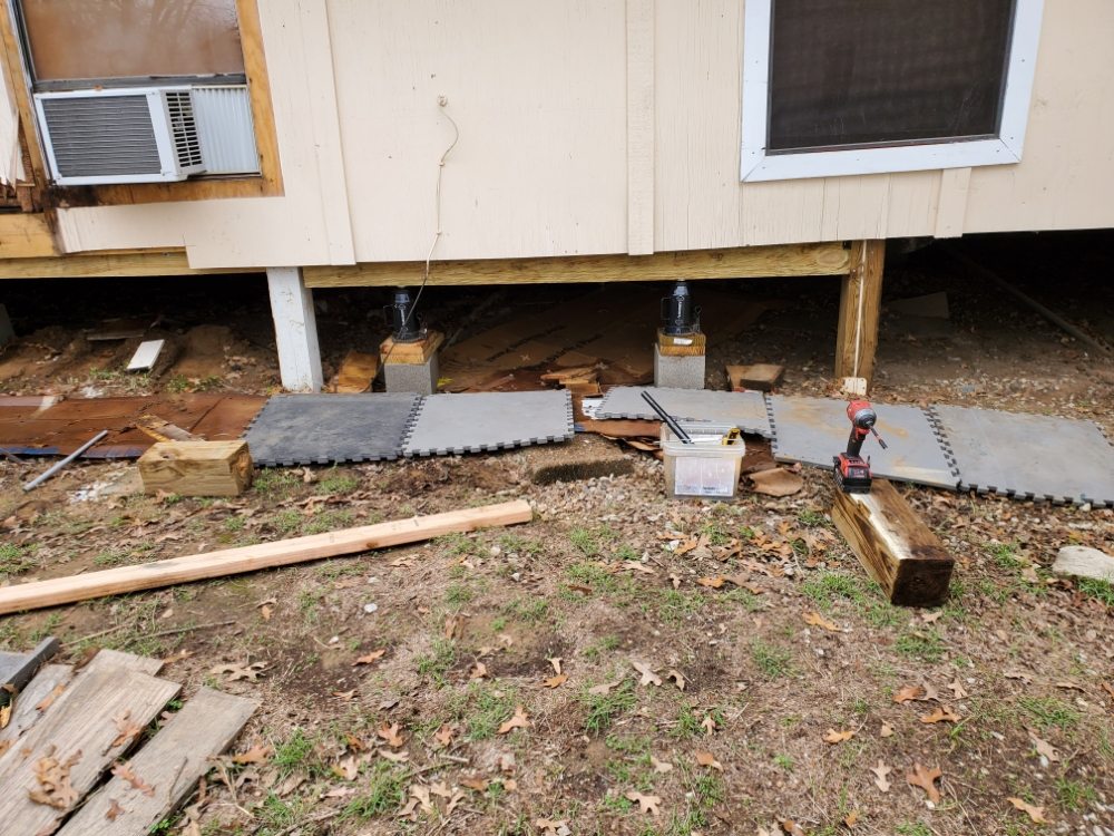 Slide of Pretty Ugly Services