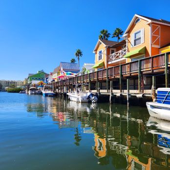 Pop's Sunset Grill - Boat parking - Seafood Near Me - Nokomis, Florida