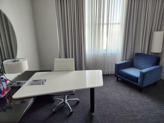 Loews Philadelphia Hotel by null