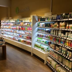 Denn's Biomarkt - Große Auswahl an Kosmetika, auch für den Mann!