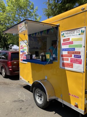 Redmond Saturday Market by null