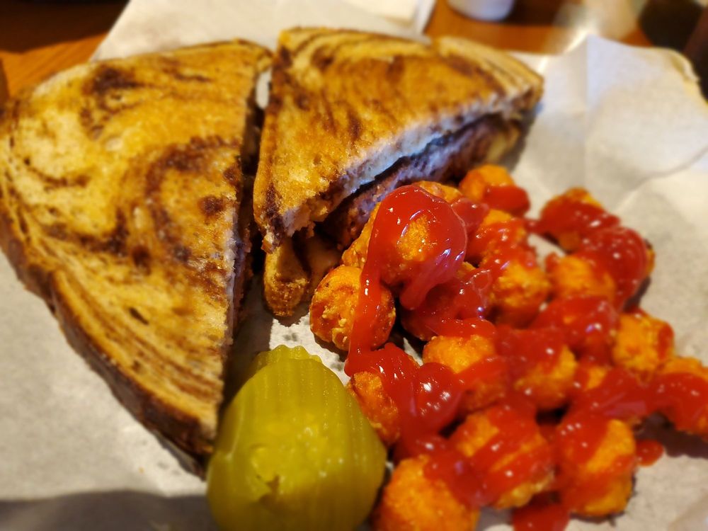 THUNDER ROAD GRILL Updated October 2024 105 Photos & 106 Reviews