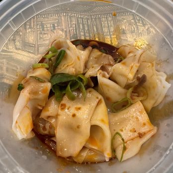Shanghai Taste - Wontons in chili - Shanghainese Near Me - Rockville, Maryland Shanghai Taste - Wontons in chili - Shanghainese Near Me - Rockville, Maryland