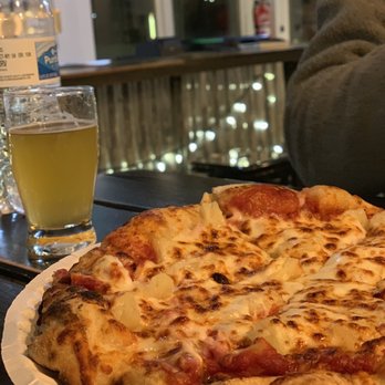 Good News Brewing - Pineapple and ham pizza - Pizza Near Me - O'Fallon, Missouri