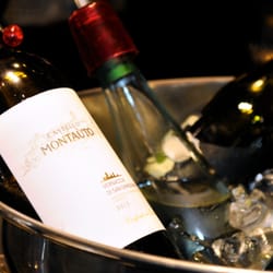 JT Caffè - Good wine!