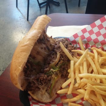Maracas y Sabor - Philly Cheesesteak w fries - Sandwiches Near Me - El Paso, Texas Maracas y Sabor - Philly Cheesesteak w fries - Sandwiches Near Me - El Paso, Texas