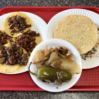 Tacos & Mariscos El Parque - Mexican Near Me - Gardena, California