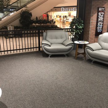 Live 360 Lounge - Outside of Dillard's - Social Clubs Near Me - Norfolk, Virginia