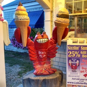 The Beach Plum - Lobster Greeter - The Beach Plum - North Hampton - Ice Cream & Frozen Yogurt Near Me - North Hampton, New Hampshire