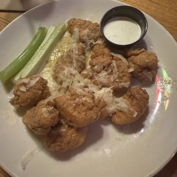 Applebee's Grill + Bar - Boneless Wings - Sports Bars Near Me - Poughkeepsie, New York