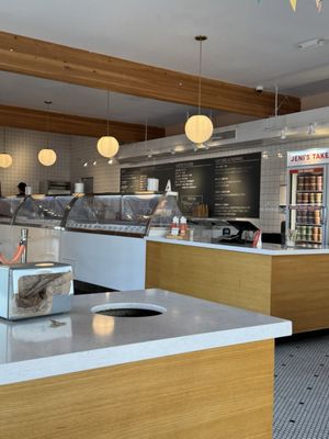 Jeni's Splendid Ice Creams by null