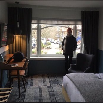 Artisan Suites - Standing at the fun big window - Hotels Near Me - Bowen Island, British Columbia Artisan Suites - Standing at the fun big window - Hotels Near Me - Bowen Island, British Columbia