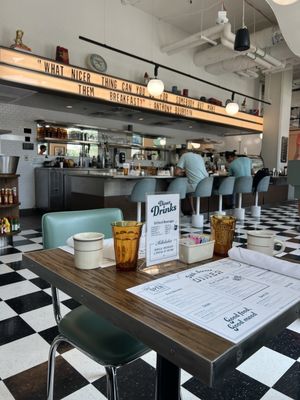 5th Street Diner by null