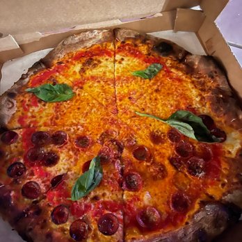 Sammataro - Hot oil wood oven pizza - Pizza Near Me - Austin, Texas Sammataro - Hot oil wood oven pizza - Pizza Near Me - Austin, Texas
