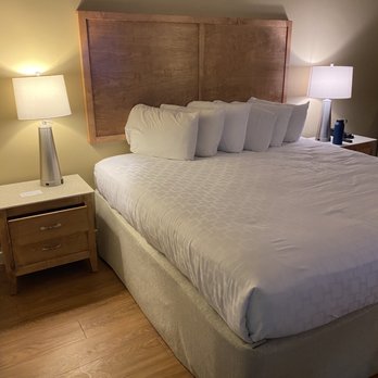 Jenny Wiley State Resort Park - Clean rooms that look to have recently been remodeled - Hotels Near Me - Prestonsburg, Kentucky Jenny Wiley State Resort Park - Clean rooms that look to have recently been remodeled - Hotels Near Me - Prestonsburg, Kentucky
