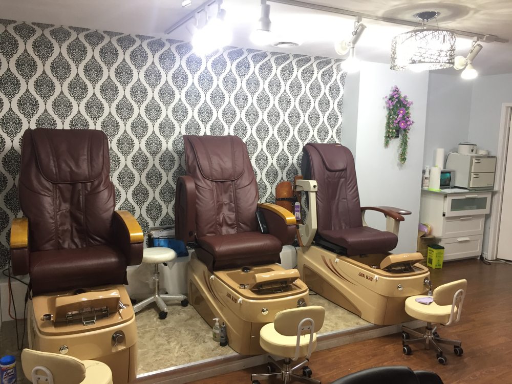 STAR NAILS Updated September 2024 19 Photos 84 King Street W