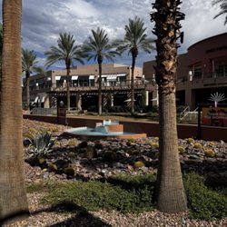 El Paseo Village
