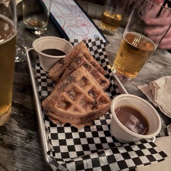 Calicraft Upstairs - Churro waffle - Cocktail Bars Near Me - Walnut Creek, California