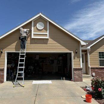 A’s Paint And Repair - Amazing crew cutting trim by hand! - Painters Near Me - Evans, Colorado A’s Paint And Repair - Amazing crew cutting trim by hand! - Painters Near Me - Evans, Colorado