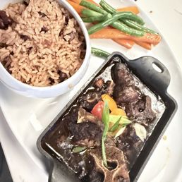 Yeah, with rice and peas and mixed vegetables. Yeah, with rice and peas and mixed vegetables.