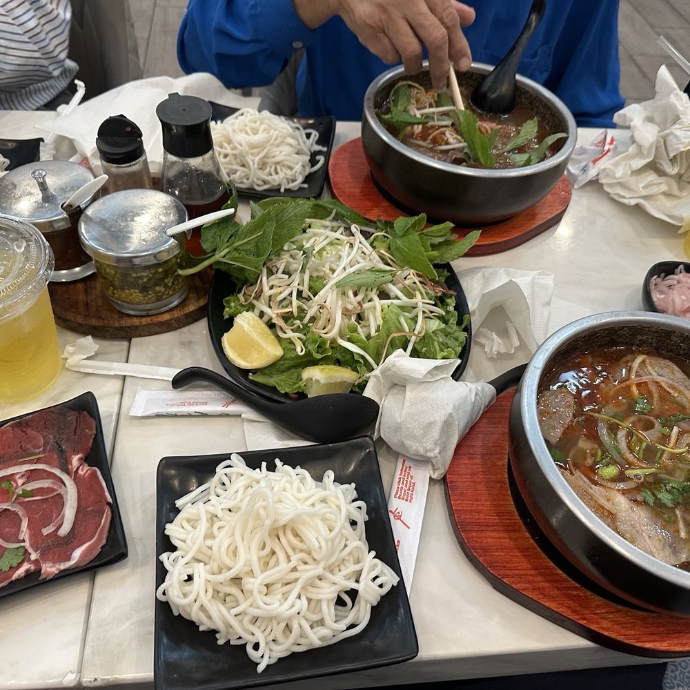 Bep Me Nam Bun Bo Tho Da - Vietnamese Near Me - Westminster, California