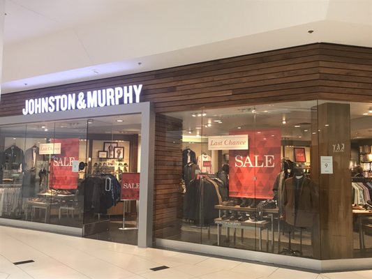 Johnston & Murphy Shop, 27374 Novi Rd, Novi, MI 48377, US - MapQuest