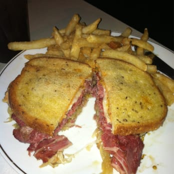 Tune Inn - Reuben Sandwich. - Dive Bars Near Me - Washington, DC, District of Columbia Tune Inn - Reuben Sandwich. - Dive Bars Near Me - Washington, DC, District of Columbia