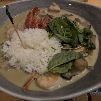 Duke's La Jolla - Seafood Hot Pot - New American Near Me - La Jolla, California