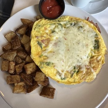 Somo Manayunk - Vegetable frittata with hash browns - New American Near Me - Philadelphia, Pennsylvania Somo Manayunk - Vegetable frittata with hash browns - New American Near Me - Philadelphia, Pennsylvania
