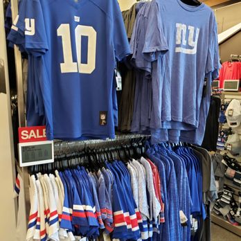 Kohl's - Giants Wear - Men's Clothing Near Me - SUCCASUNNA, New Jersey