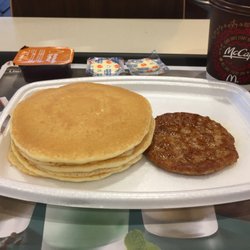 McDonald's - Hotcakes & Sausage
