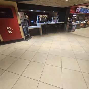 AMC Burbank Town Center 6 - Cinema Near Me - Burbank, California