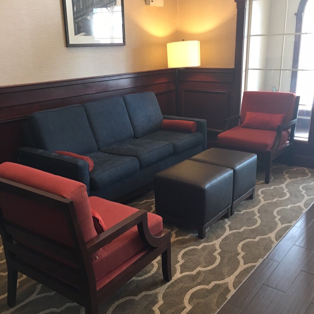Comfort Suites Newark - Harrison - Lobby - Hotels Near Me - Newark, New Jersey Comfort Suites Newark - Harrison - Lobby - Hotels Near Me - Newark, New Jersey